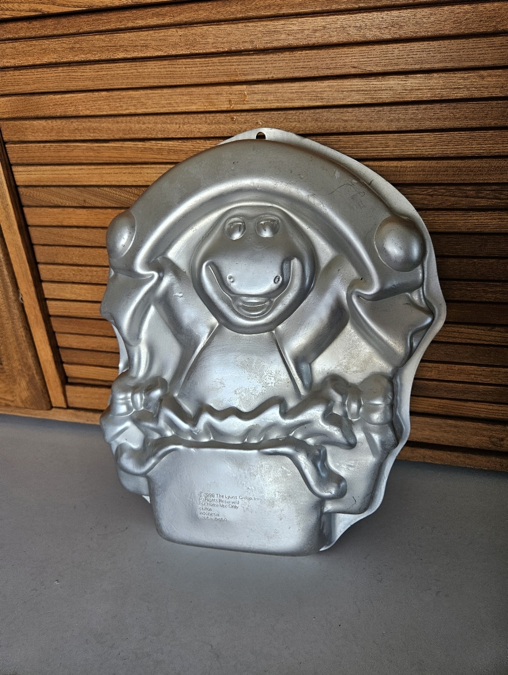 1998 Barney The Dinosaur Cake Pan By Wilton